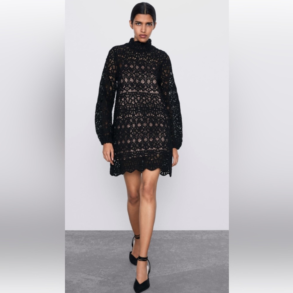 Zara  Crochet Knit Black High Neck Shift long Sleeved Dress Formal Size L